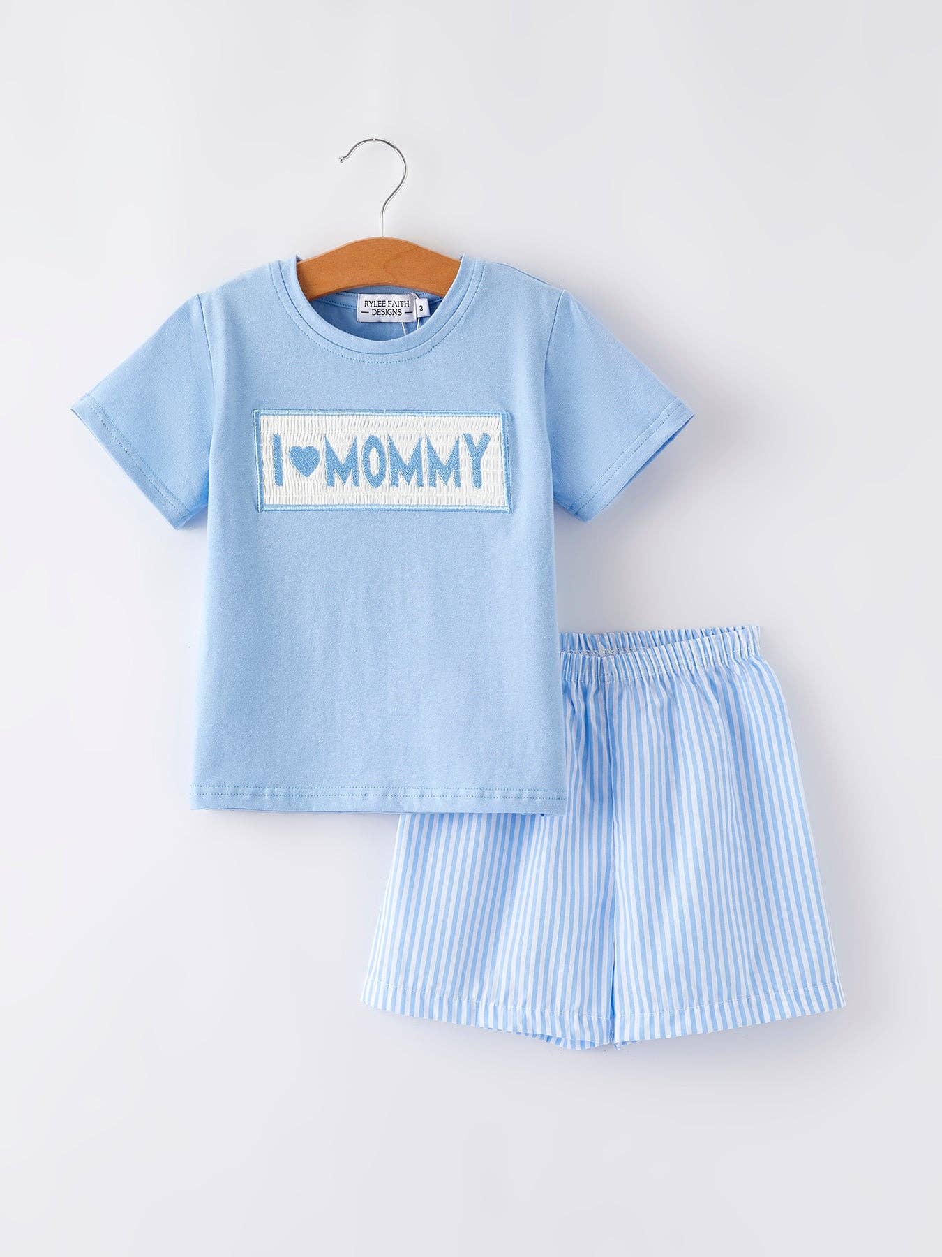 I 🩵 Mommy Short Set
