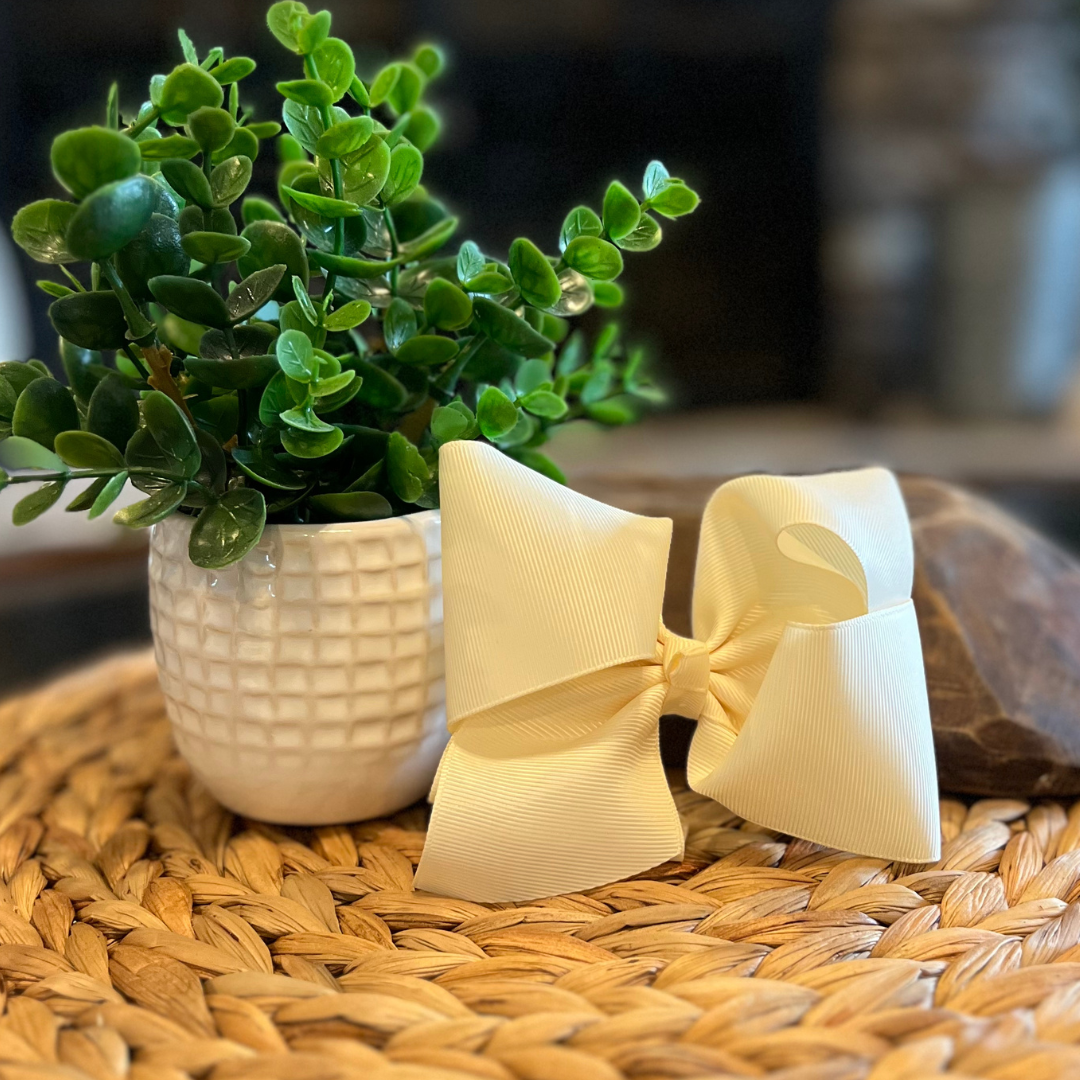Classic Bow 4.5" - Ivory