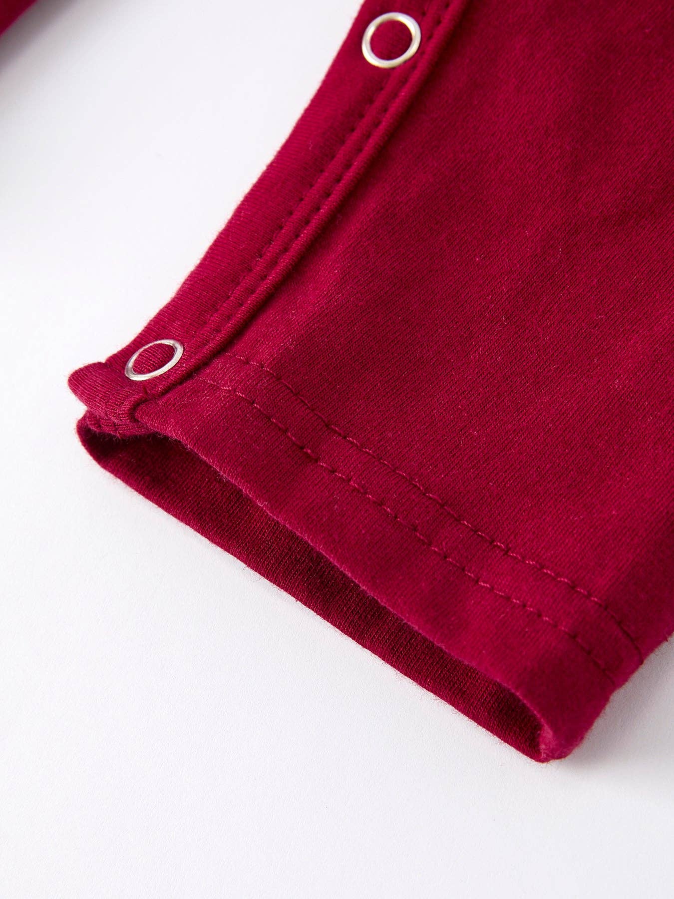 Deck the Paws Jonjon